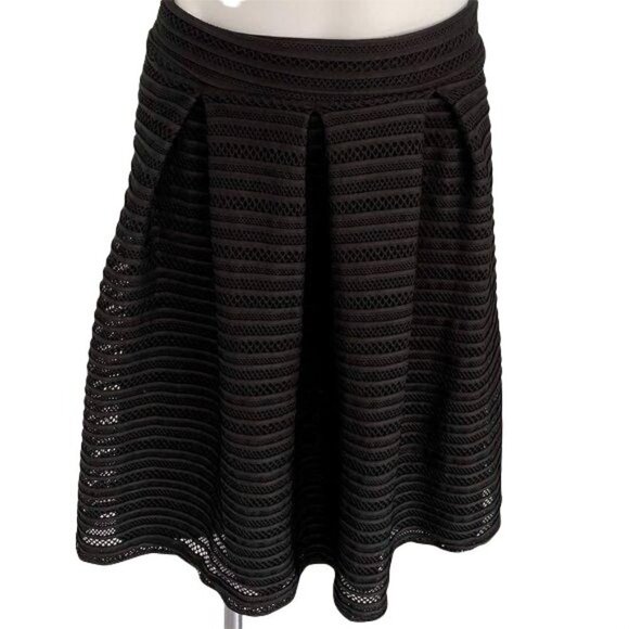 See You Monday Black A Line Skirt Lacy Overlay Women's Size Small - Picture 1 of 7